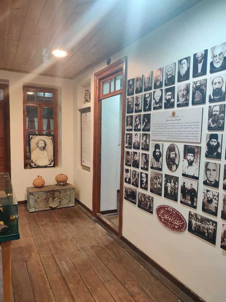 فضای خانه میرزا کوچک خان رشت