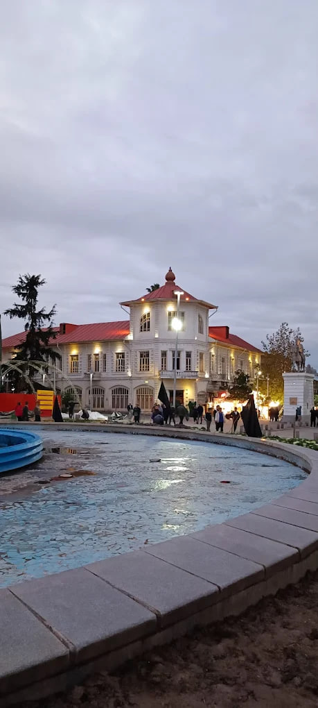 میدان شهرداری رشت